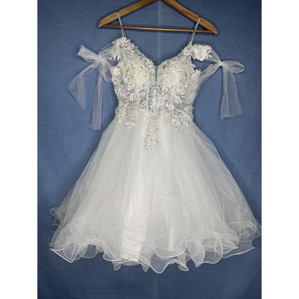 Dancing Queen SM Floral Appliqué Homecoming Prom Spring Dance Dress Corset Gown